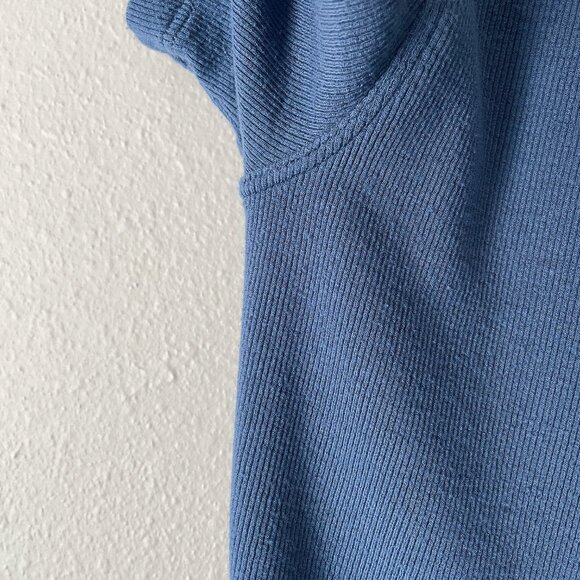Lululemon Hold Tight Cropped T-Shirt Size *XS/S? Pitch Blue Curved Hem SS - Picture 9 of 10